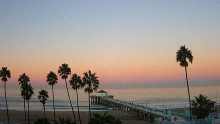 Manhattan Beach Pier Ultra HD Live Webcam - Oct 17, 2025, 7:02am PDT