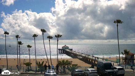 Manhattan Beach Pier Ultra HD Live Webcam - Apr 21, 2026, 3:52pm PDT
