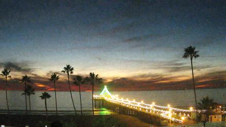 Manhattan Beach Pier Ultra HD Live Webcam - Nov 26, 2025, 5:29pm PST
