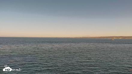 Monterey Cannery Row Live Webcam - Oct 15, 2026, 12:51pm PDT