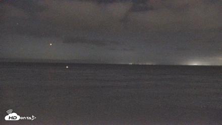 Monterey Cannery Row Live Webcam - Oct 18, 2026, 8:53pm PDT