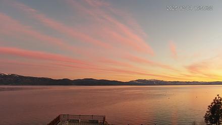 Tahoe Vista Lake Tahoe Live Webcam - Dec 4, 2025, 4:51pm PST