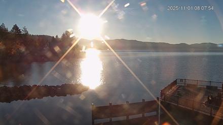 Tahoe Vista Lake Tahoe Live Webcam - Nov 1, 2025, 8:09am PDT