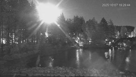 Tahoe Vista Lake Tahoe Live Webcam - Oct 7, 2025, 7:30pm PDT