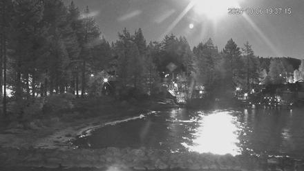 Tahoe Vista Lake Tahoe Live Webcam - Oct 6, 2025, 7:38pm PDT