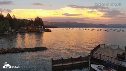 Tahoe Vista Lake Tahoe Live Webcam - Aug 8, 2026, 7:58pm PDT
