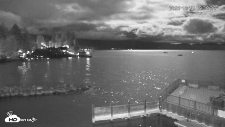 Tahoe Vista Lake Tahoe Live Webcam - Oct 22, 2026, 7:40pm PDT