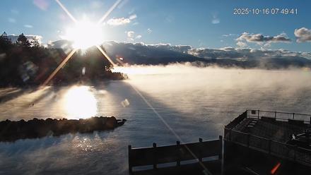 Tahoe Vista Lake Tahoe Live Webcam - Oct 16, 2025, 7:51am PDT