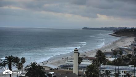 Del Mar Beach Overlook Roaming Live Webcam - May 23, 2026, 7:16pm PDT