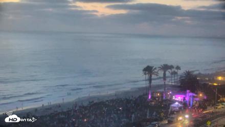 Del Mar Beach Overlook Roaming Live Webcam - Aug 11, 2026, 8:06pm PDT