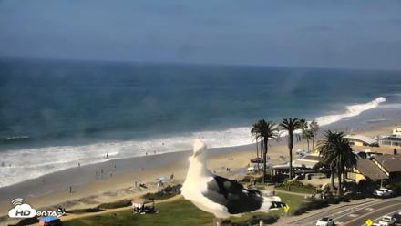 Del Mar Beach Overlook Roaming Live Webcam - Oct 9, 2026, 1:46pm PDT