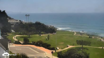 Del Mar Beach Overlook Roaming Live Webcam - Aug 18, 2026, 2:45pm PDT