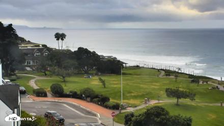 Del Mar Beach Overlook Roaming Live Webcam - Apr 11, 2026, 7:40am PDT