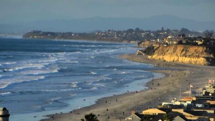 Del Mar Beach Overlook Roaming Live Webcam - Jan 8, 2026, 4:22pm PST