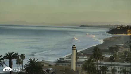 Del Mar Beach Overlook Roaming Live Webcam - Oct 18, 2026, 7:27am PDT