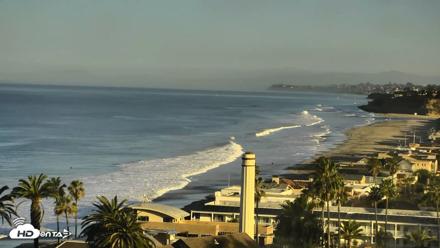 Del Mar Beach Overlook Roaming Live Webcam - Oct 19, 2026, 7:53am PDT