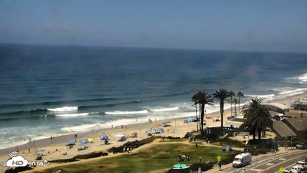 Del Mar Beach Overlook Roaming Live Webcam - Aug 17, 2026, 1:17pm PDT