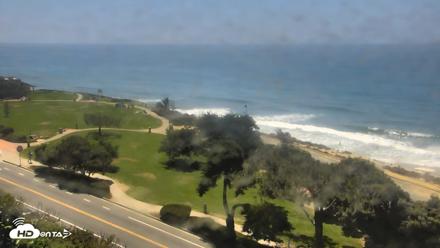 Del Mar Beach Overlook Roaming Live Webcam - Aug 17, 2026, 1:17pm PDT