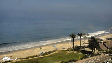 Del Mar Beach Overlook Roaming Live Webcam - Aug 25, 2026, 10:22am PDT