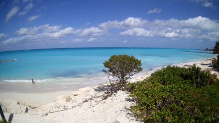 Turks & Caicos Grace Bay Live Webcam - Feb 15, 2026, 10:16am EST