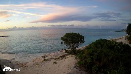 Turks & Caicos Grace Bay Live Webcam - Oct 14, 2026, 6:30pm EDT