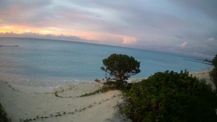 Turks & Caicos Grace Bay Live Webcam - Nov 2, 2025, 5:25pm EST