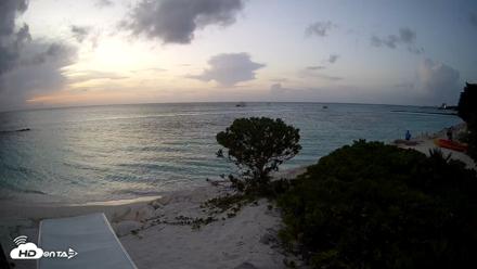 Turks & Caicos Grace Bay Live Webcam - Aug 1, 2026, 7:38pm EDT