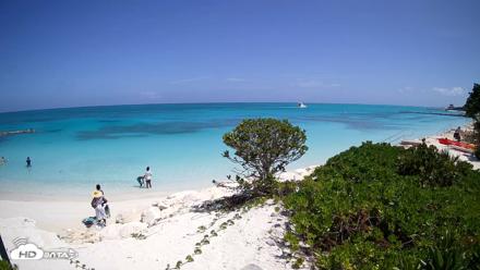 Turks & Caicos Grace Bay Live Webcam - Jun 15, 2026, 11:00am EDT