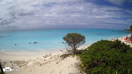 Turks & Caicos Grace Bay Live Webcam - Apr 25, 2026, 3:40pm EDT