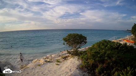 Turks & Caicos Grace Bay Live Webcam - Sep 25, 2026, 6:03pm EDT