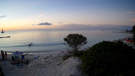 Turks & Caicos Grace Bay Live Webcam - Apr 7, 2026, 7:09pm EDT