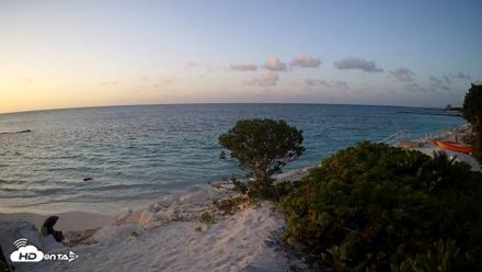 Turks & Caicos Grace Bay Live Webcam - Aug 30, 2026, 6:52pm EDT
