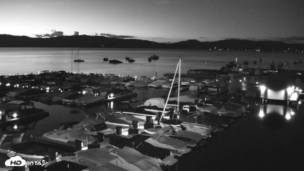 Tahoe City Marina - Lake Tahoe Live Webcam - Jul 25, 2026, 4:54am PDT