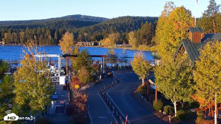 Tahoe City Marina - Lake Tahoe Live Webcam - Oct 15, 2026, 7:25am PDT