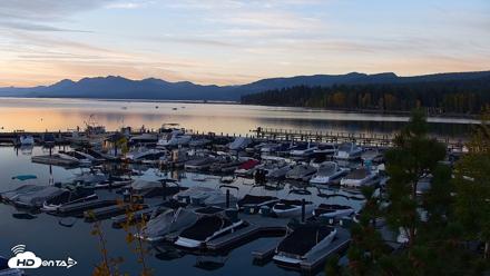 Tahoe City Marina - Lake Tahoe Live Webcam - Oct 2, 2026, 7:00am PDT