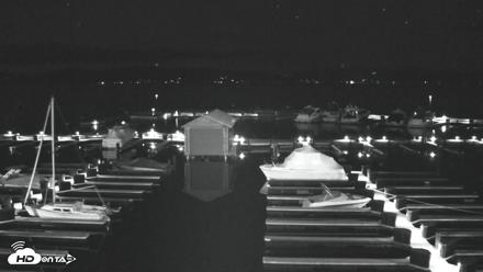 Tahoe City Marina - Lake Tahoe Live Webcam - Apr 23, 2026, 2:40am PDT