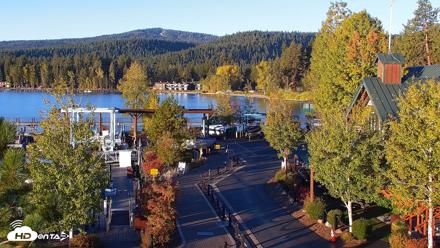 Tahoe City Marina - Lake Tahoe Live Webcam - Sep 29, 2026, 7:25am PDT