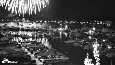 Tahoe City Marina - Lake Tahoe Live Webcam - Jul 4, 2026, 9:42pm PDT