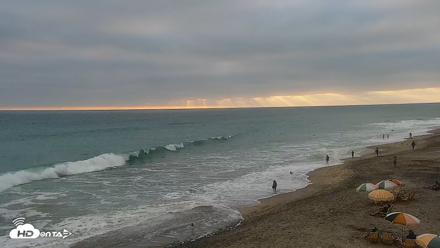 Carlsbad Beach Surf Live Webcam - Jul 30, 2026, 7:10pm PDT