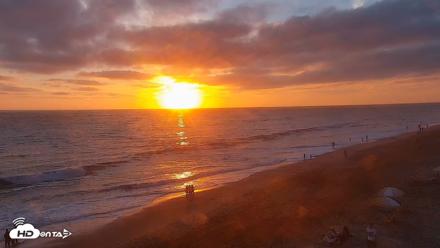 Carlsbad Beach Surf Live Webcam - Aug 16, 2026, 7:25pm PDT