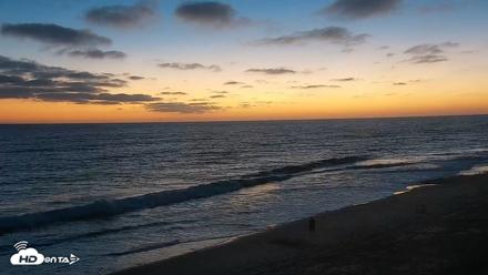 Carlsbad Beach Surf Live Webcam - Sep 1, 2026, 7:46pm PDT