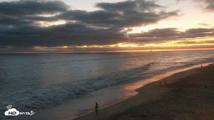 Carlsbad Beach Surf Live Webcam - Aug 14, 2026, 8:05pm PDT