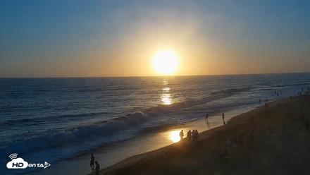 Carlsbad Beach Surf Live Webcam - Jul 23, 2026, 7:40pm PDT