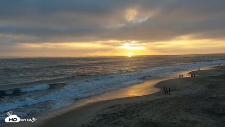 Carlsbad Beach Surf Live Webcam - Jul 8, 2026, 7:43pm PDT