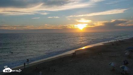 Carlsbad Beach Surf Live Webcam - Jul 4, 2026, 7:51pm PDT