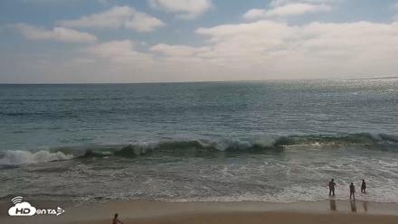 Carlsbad Beach Surf Live Webcam - Aug 12, 2026, 3:52pm PDT