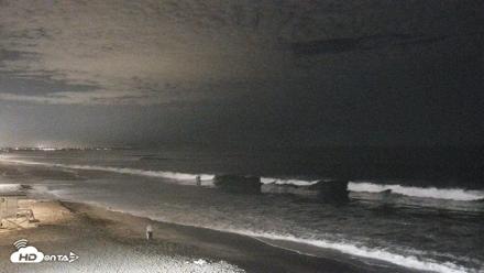 Carlsbad Beach Surf Live Webcam - Jul 20, 2026, 9:43pm PDT