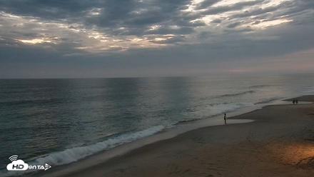 Carlsbad Beach Surf Live Webcam - Jul 11, 2026, 8:28pm PDT