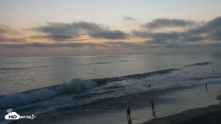Carlsbad Beach Surf Live Webcam - Aug 28, 2026, 7:25pm PDT