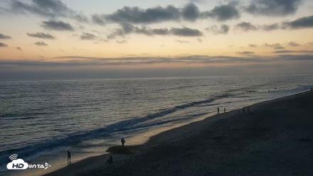 Carlsbad Beach Surf Live Webcam - Aug 6, 2026, 8:05pm PDT